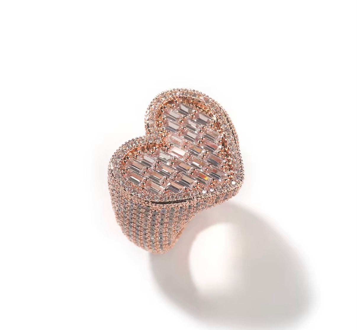 DIAMOND HEART RING
