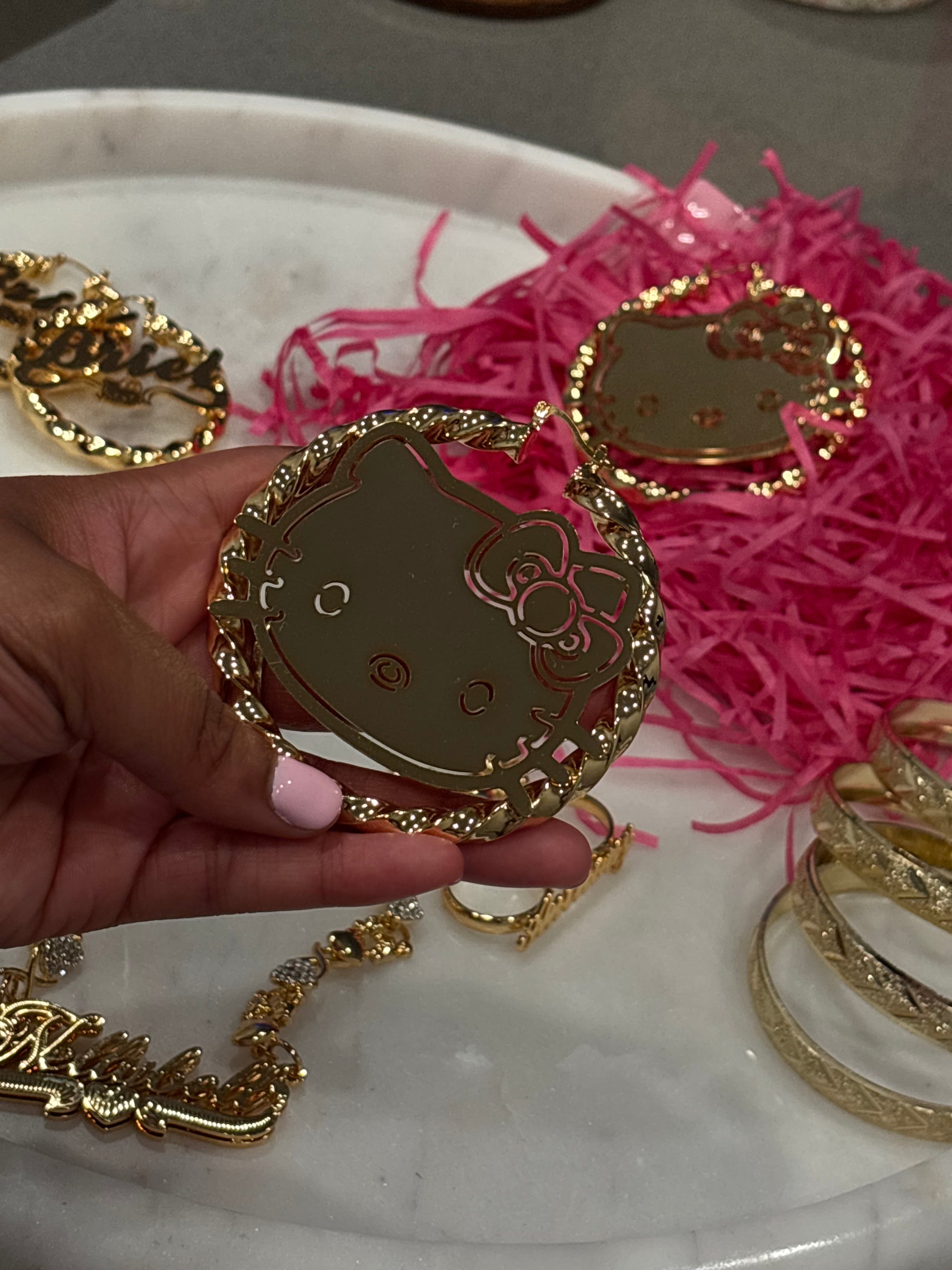 HELLO KITTY HOOPS