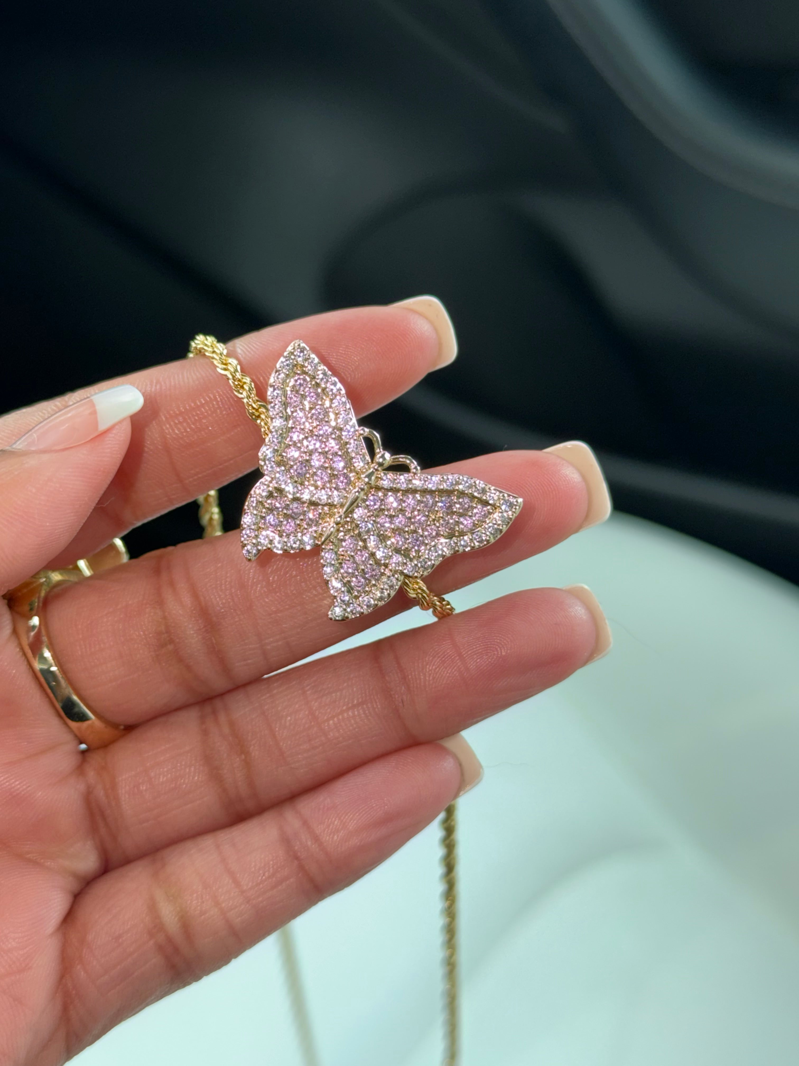 ICY BUTTERFLY CHAIN
