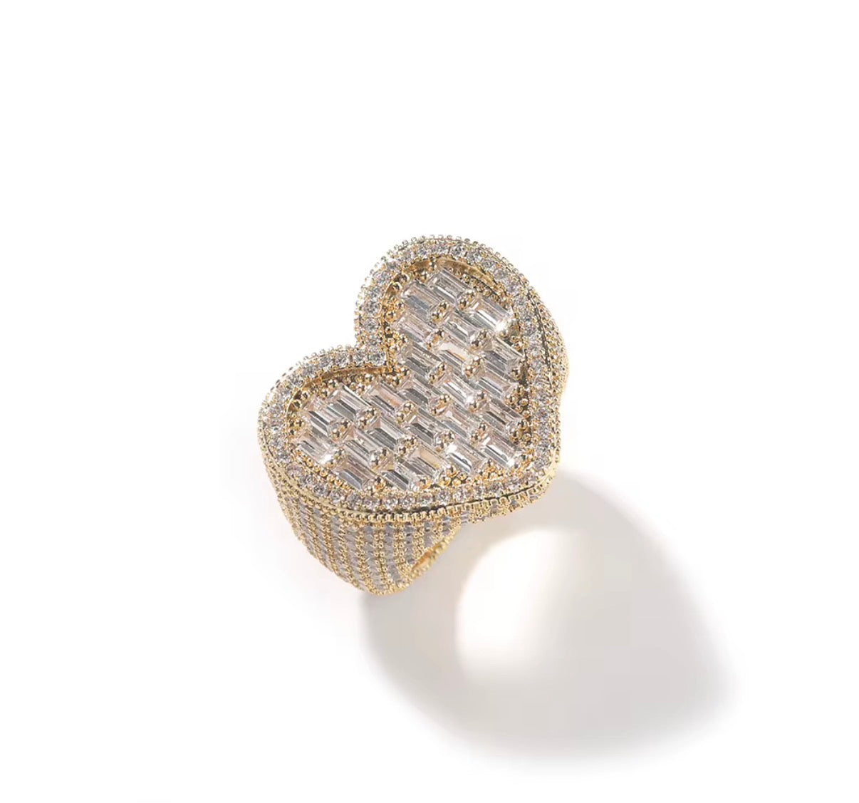 DIAMOND HEART RING