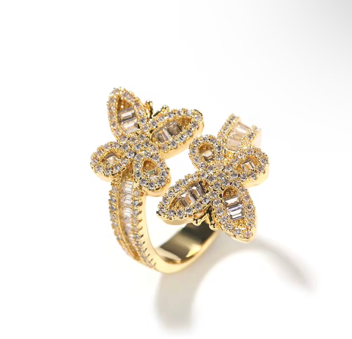 BUTTERFLY ADJUSTABLE RING ￼