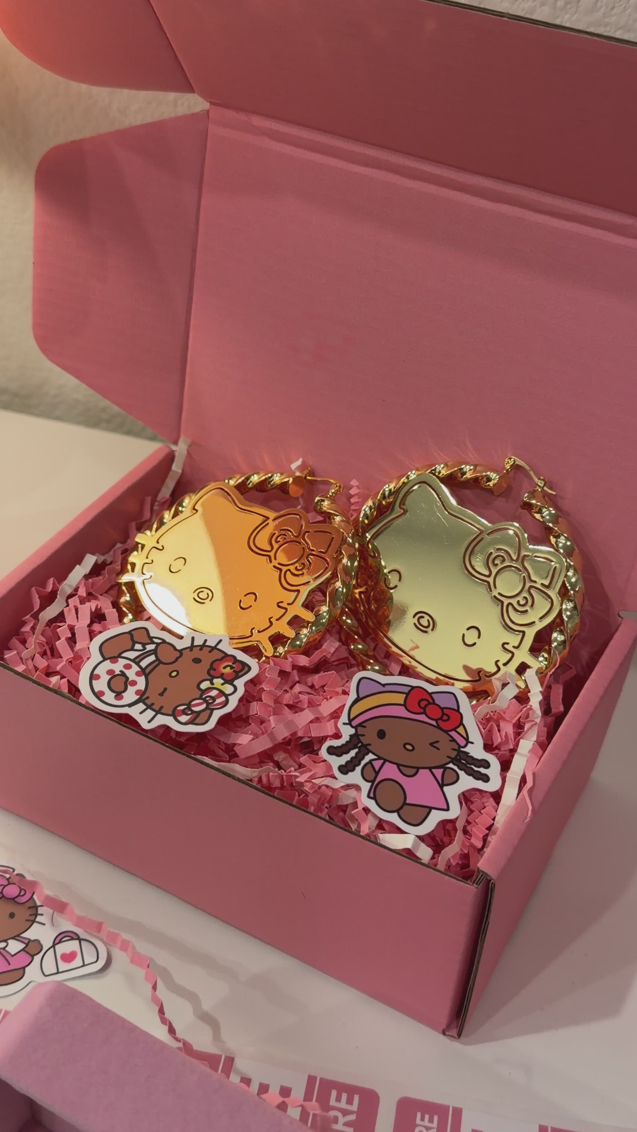 HELLO KITTY HOOPS